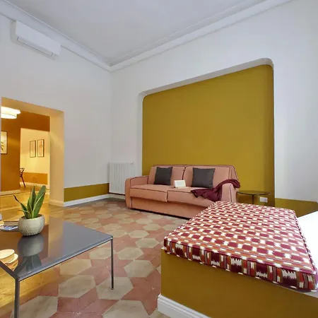 Monti - My Extra Apartment Rom
