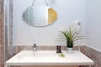 Monti - My Extra Apartment *